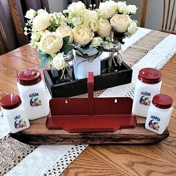 1930's Stovetop Shaker Set - Picture 8 of 9